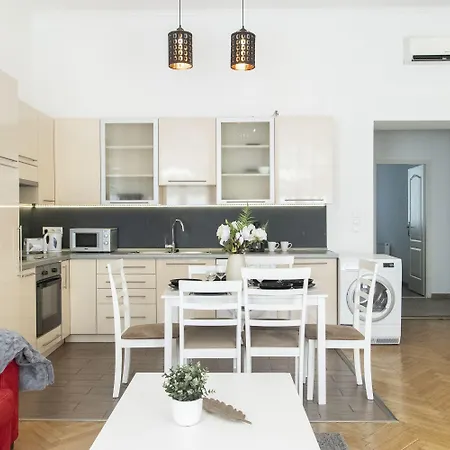 Real Revay Apartamento *