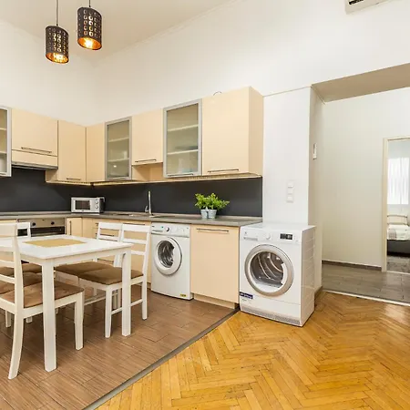 Real Revay Apartamento